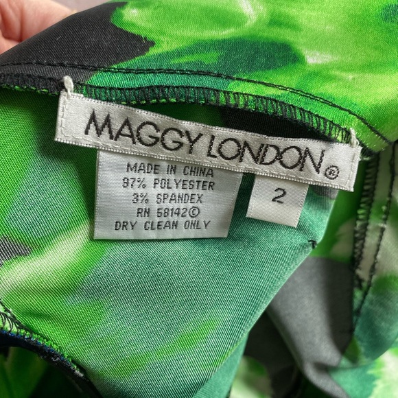 Satin sheen stretch midi dress - Picture 2 of 3